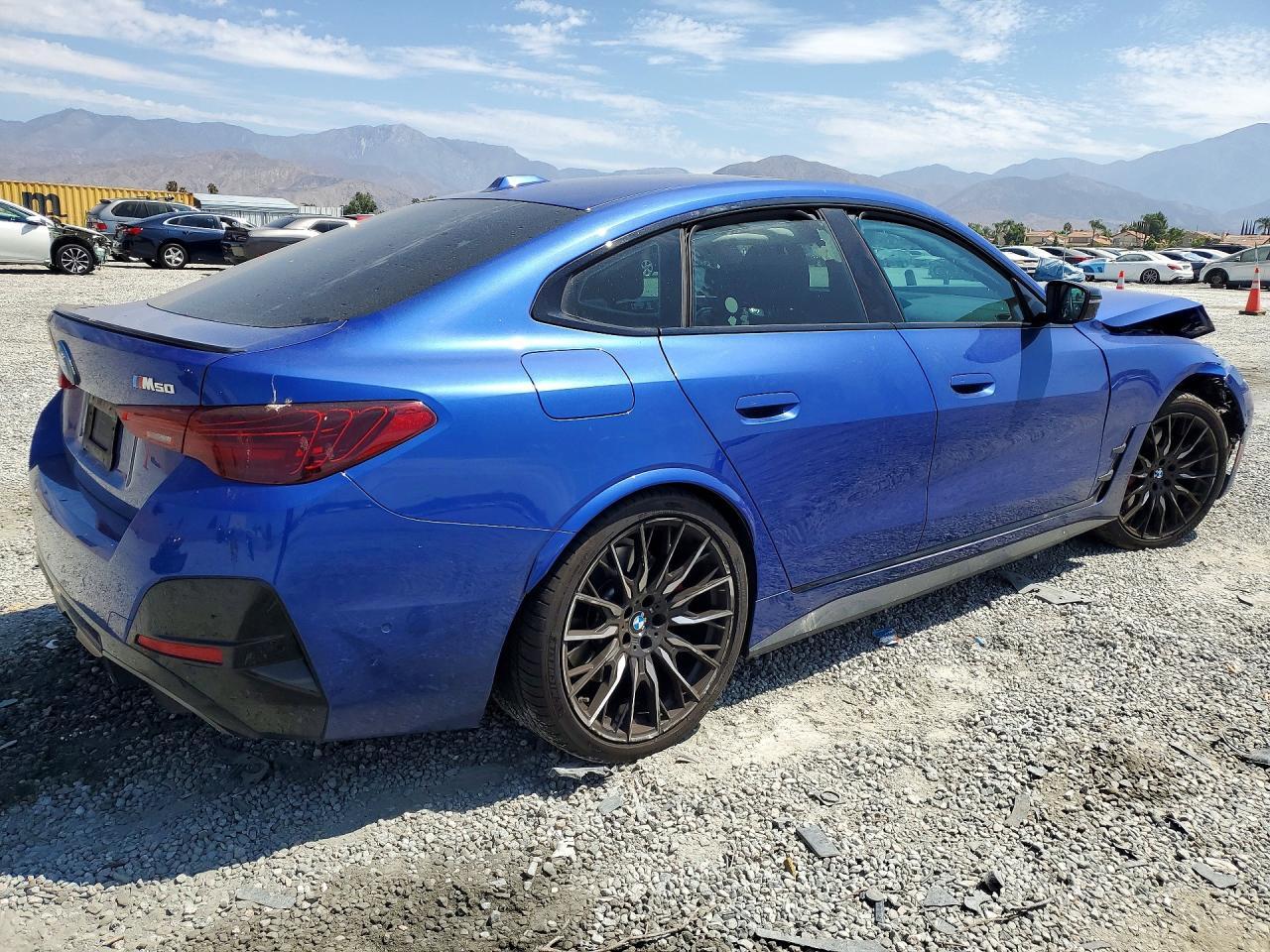 2025 BMW I4 M50 - Фото 3