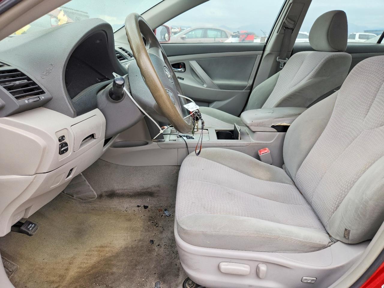 2011 Toyota Camry Le - Фото 7