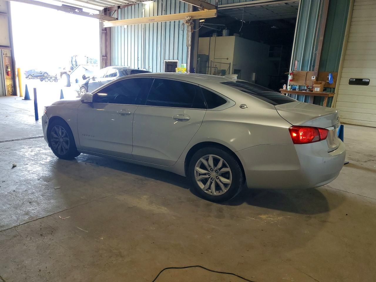 2016 Chevrolet Impala Lt - Фото 2