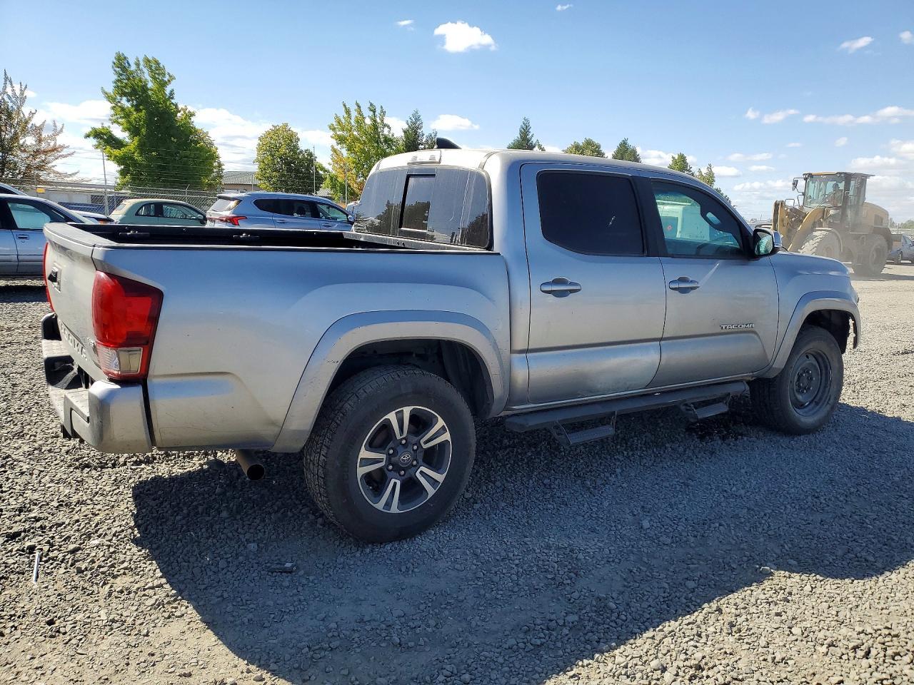 2017 Toyota Tacoma Trd Sport - Фото 3