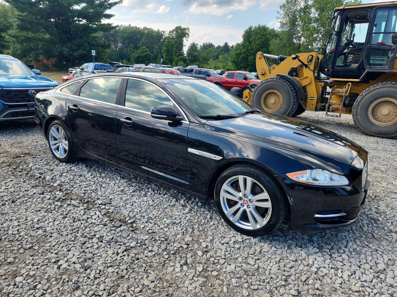 2014 Jaguar Xjl Portfolio - Image 4