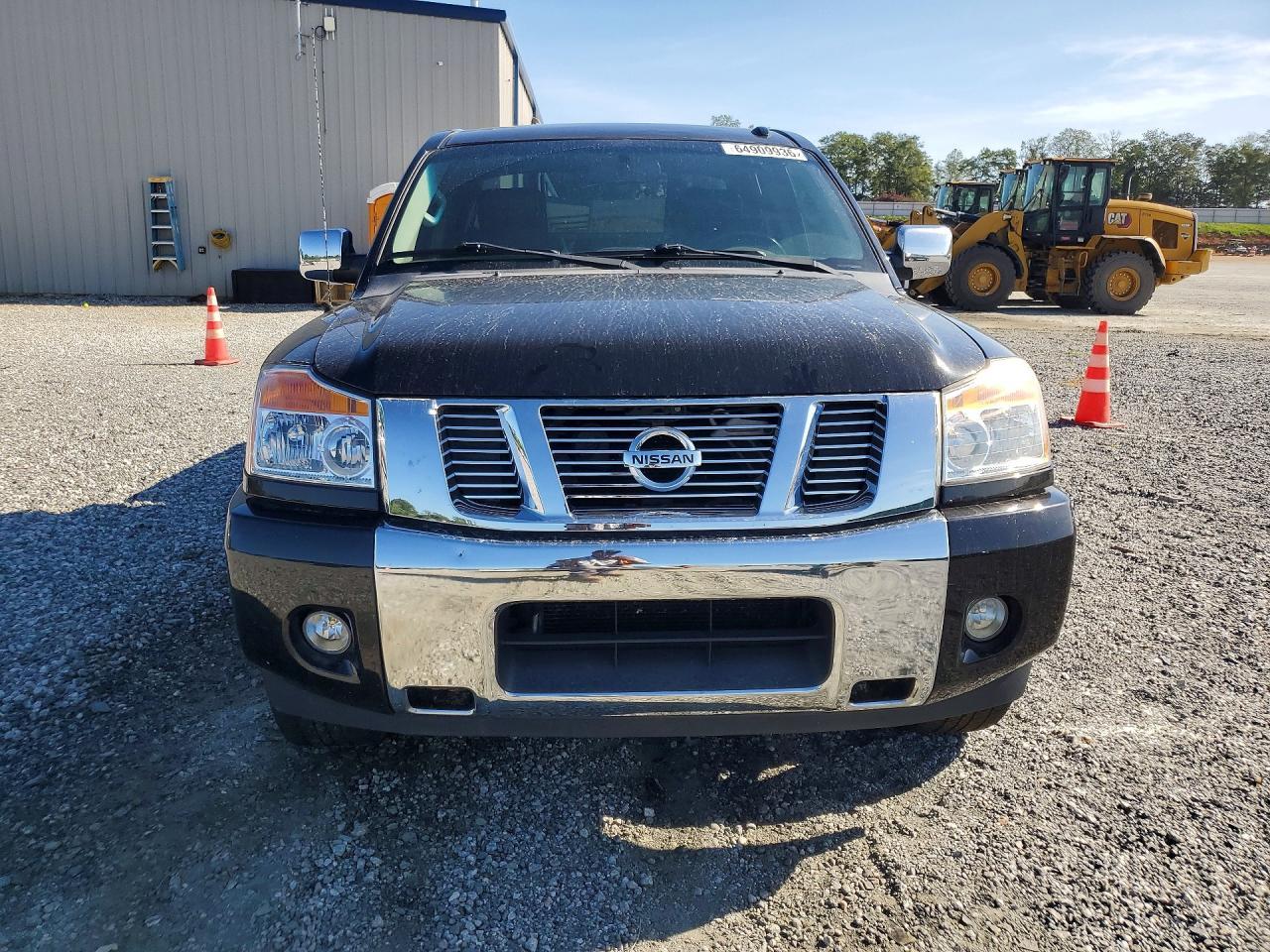2014 Nissan Titan Sl - Image 5