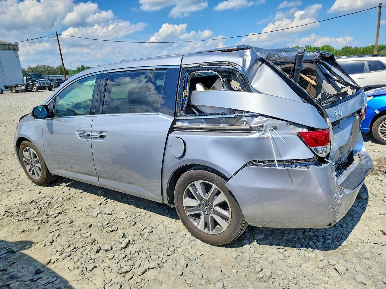 2016 Honda Odyssey Touring - Фото 2