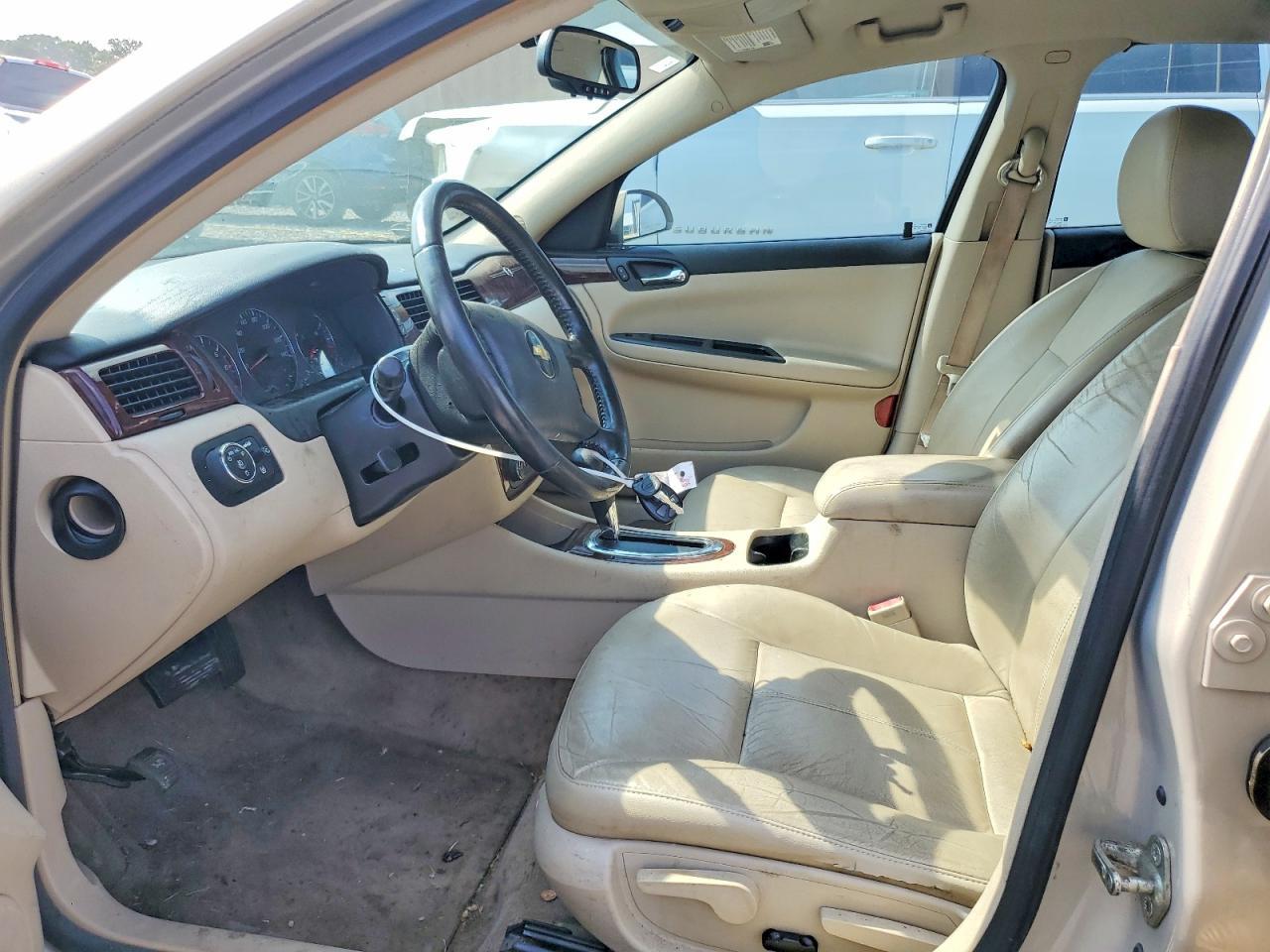 2011 Chevrolet Impala Lt - Image 7