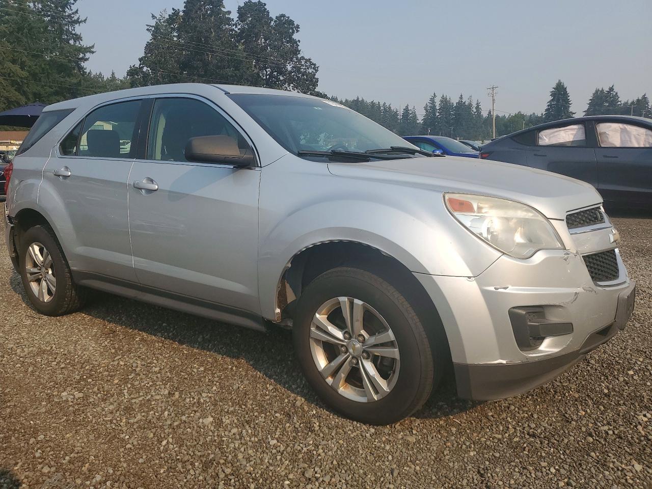 2010 Chevrolet Equinox Ls - Image 4