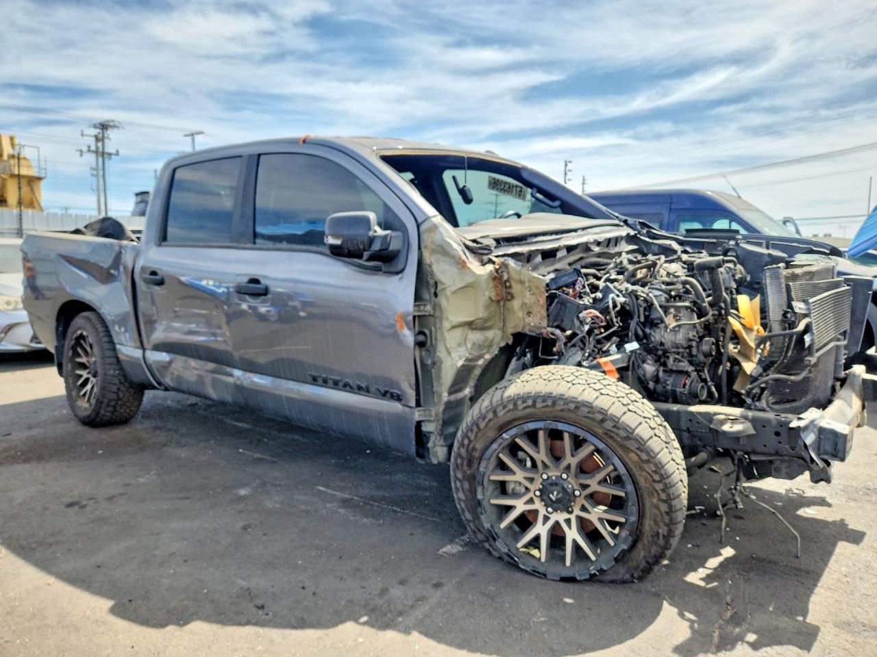 2019 Nissan Titan Sv - Image 4
