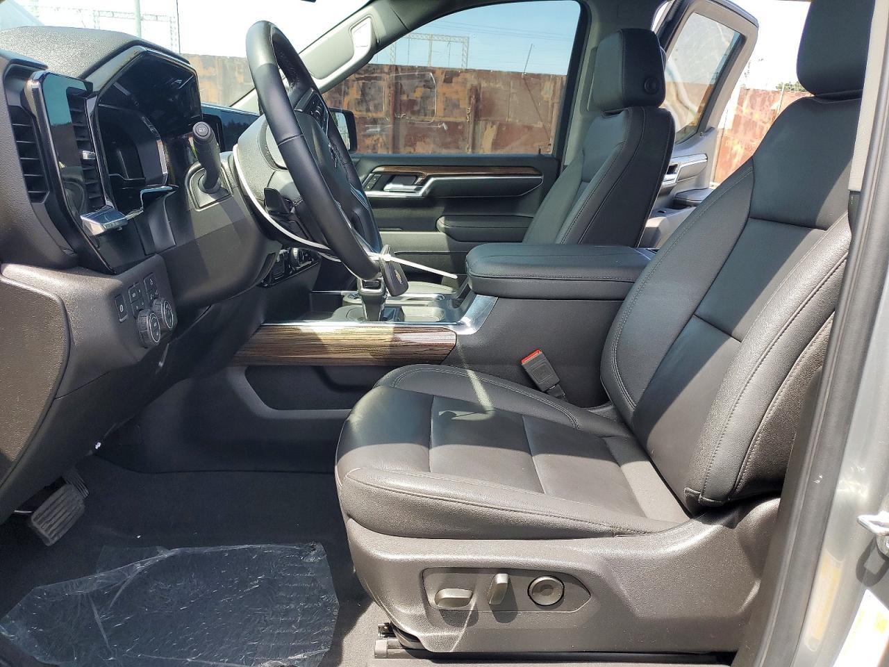 2025 Chev Silverado - Фото 7