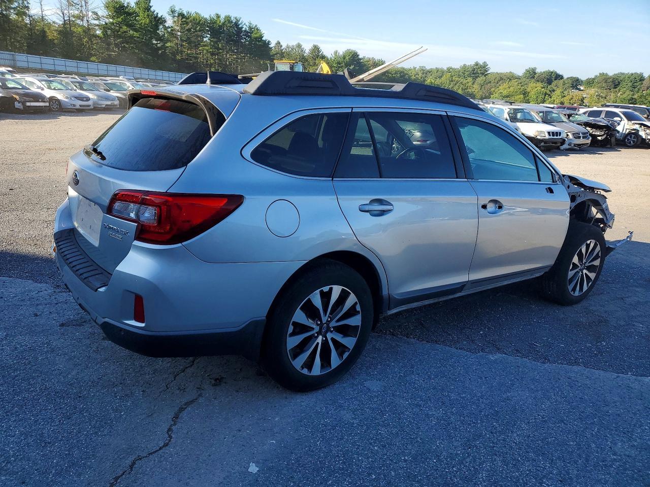 2017 Subaru Outback 2.5I Limited - Image 3
