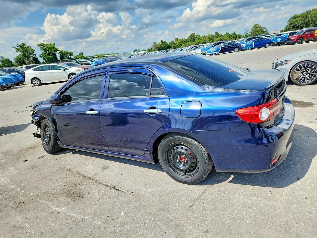 2013 Toyota Corolla L - Фото 2