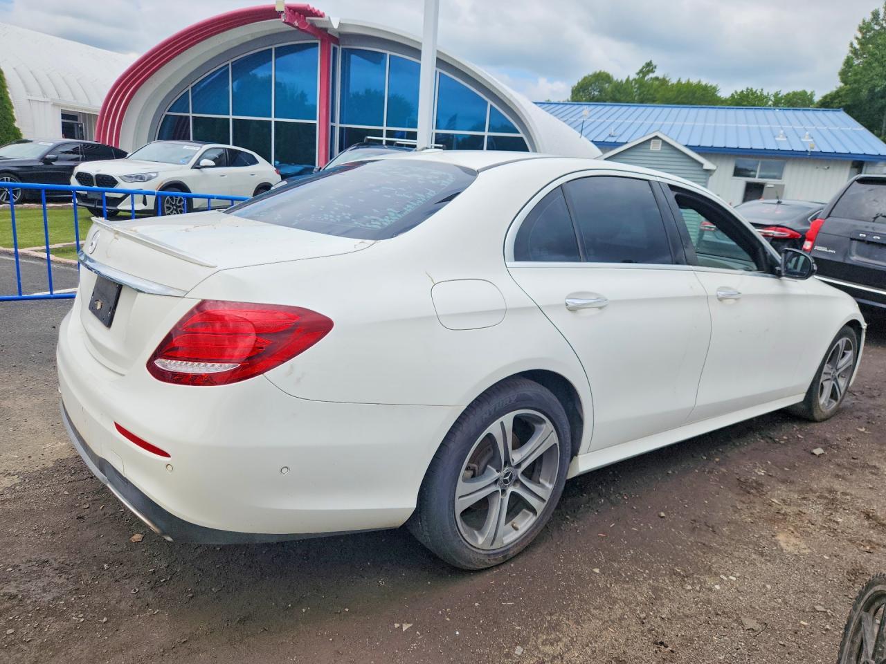 2017 Mercedes-Benz E 300 - Image 3