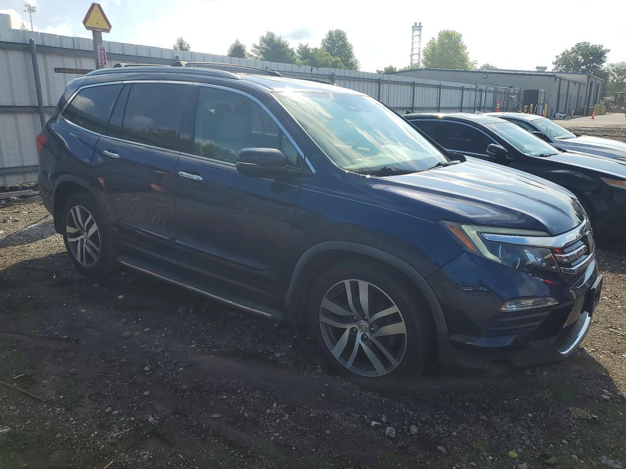 2016 Honda Pilot Elite - Фото 4
