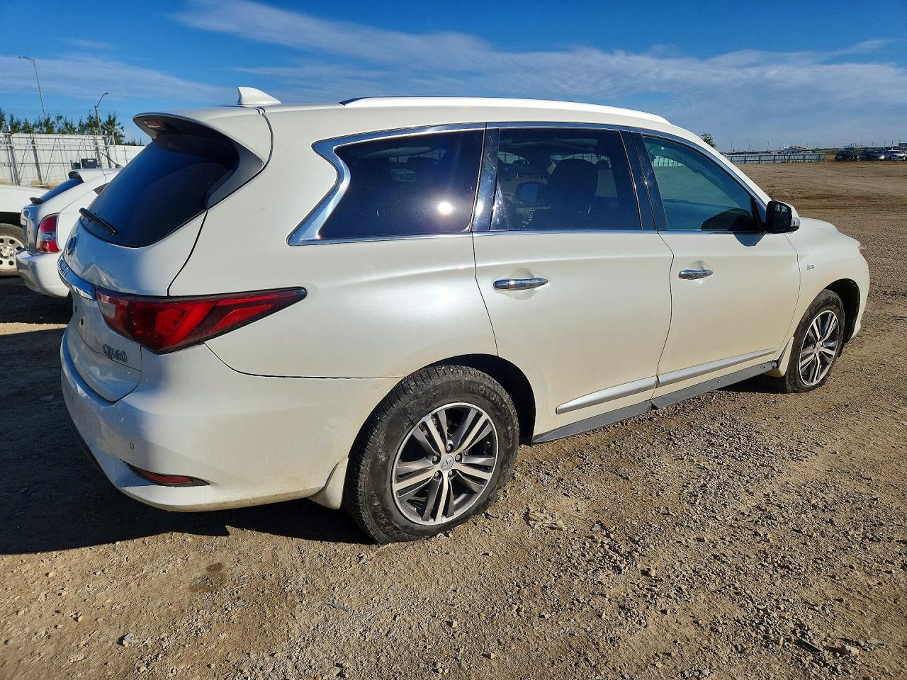 2016 Infiniti Qx60 Base - Фото 3