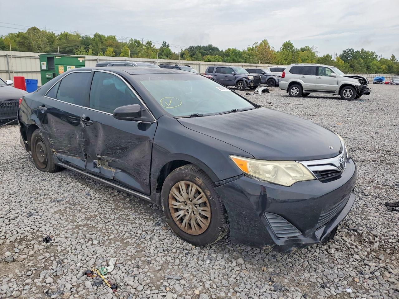 2013 Toyota Camry Le - Фото 4
