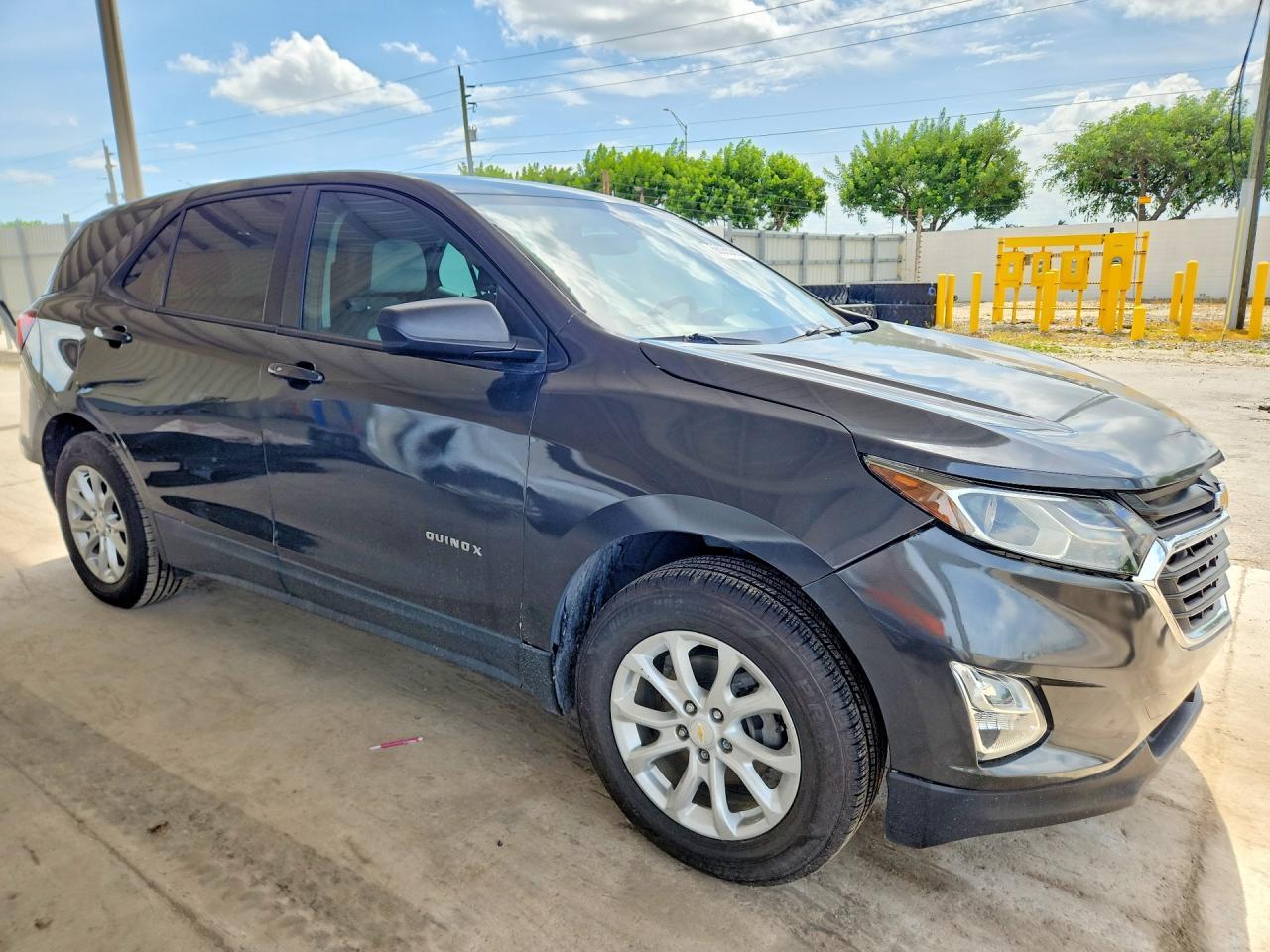 2019 Chevrolet Equinox Ls - Image 4