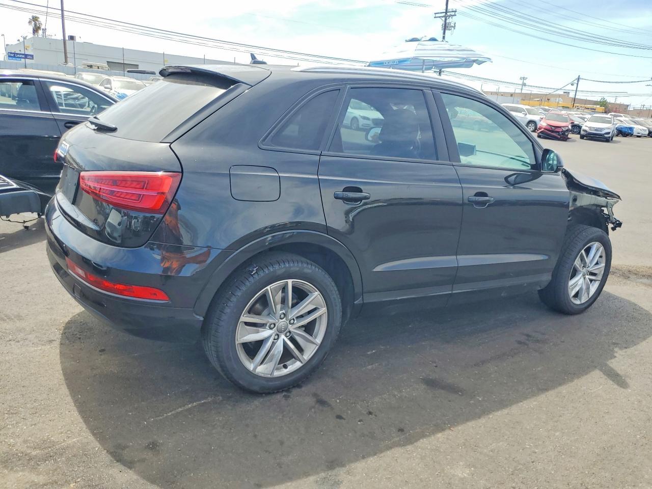 2017 Audi Q3 Premium - Фото 3