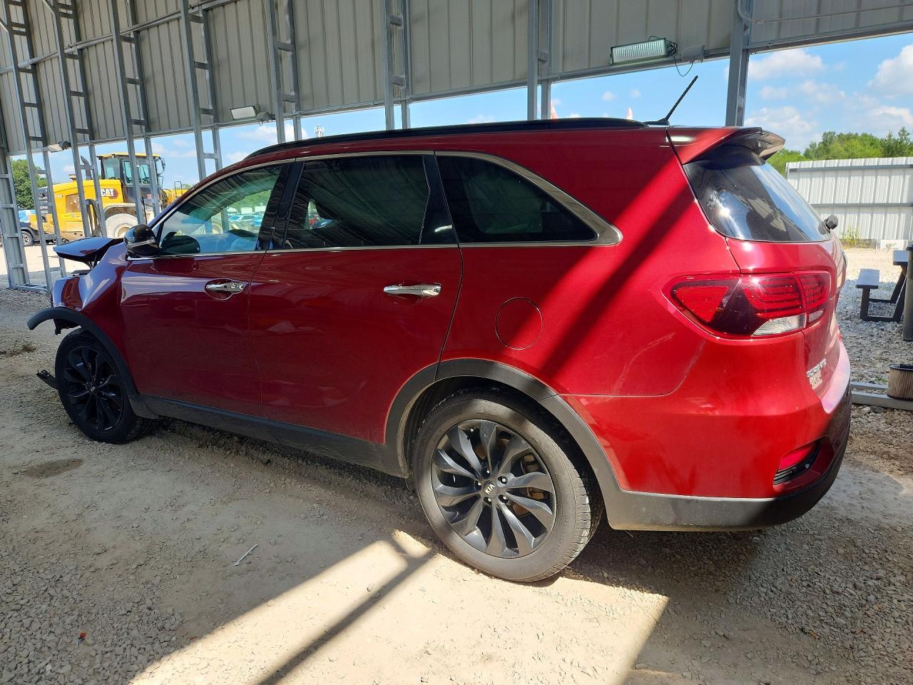 2020 Kia Sorento S - Image 2