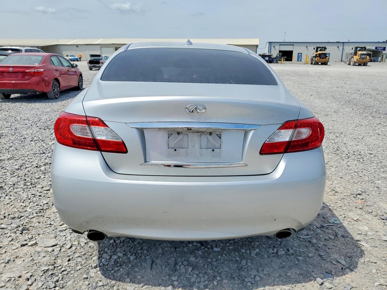 2011 Infiniti M37 Base - Image 6