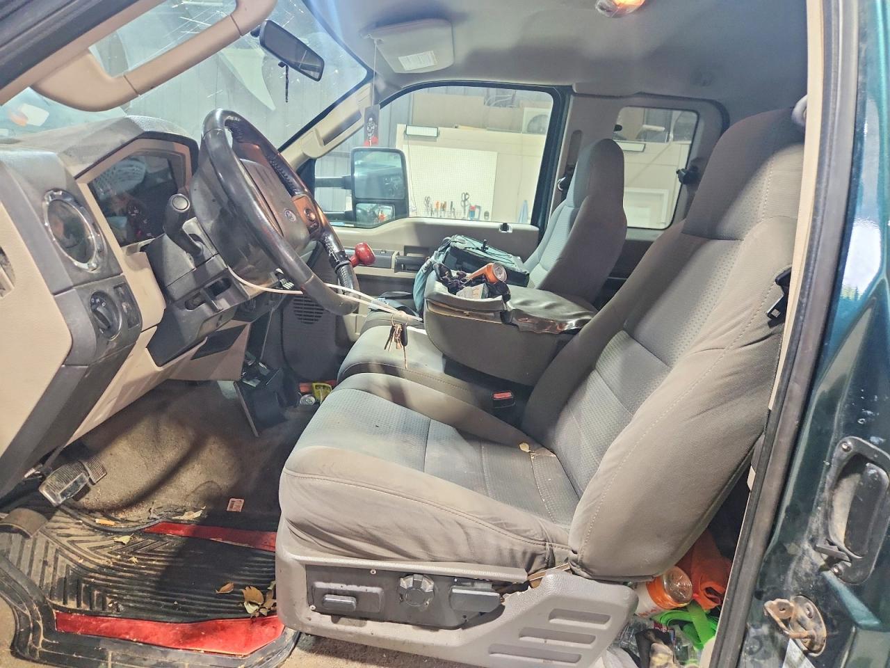 2010 Ford F250 Super Duty - Image 7