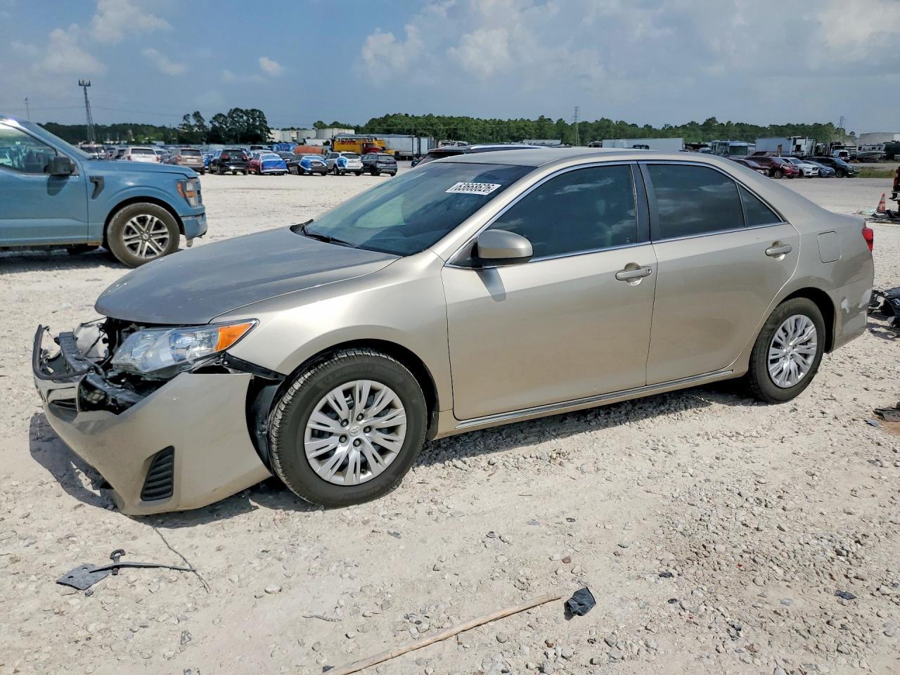 2014 Toyota Camry Le
