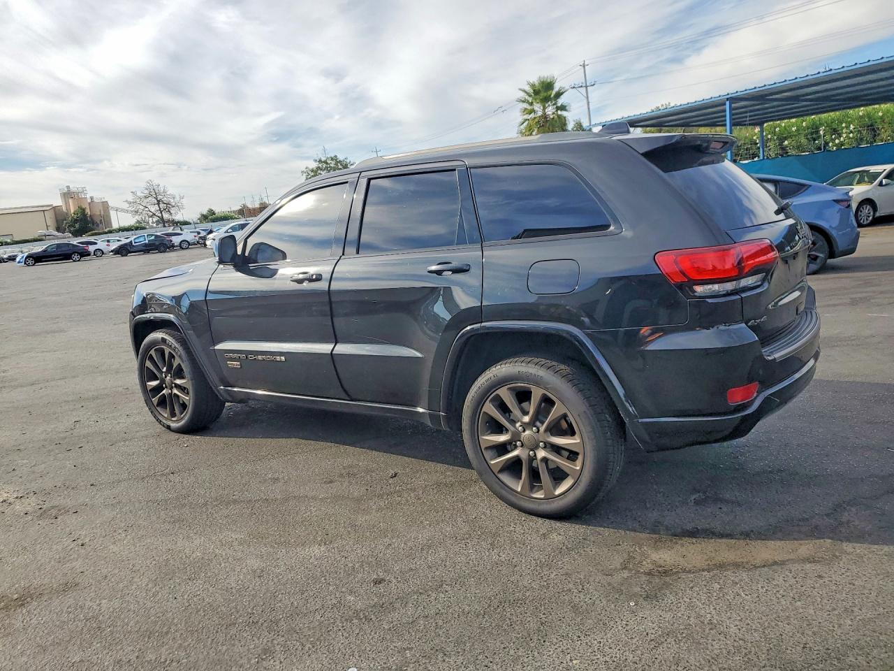 2016 Jeep Grand Cherokee Limited - Фото 2