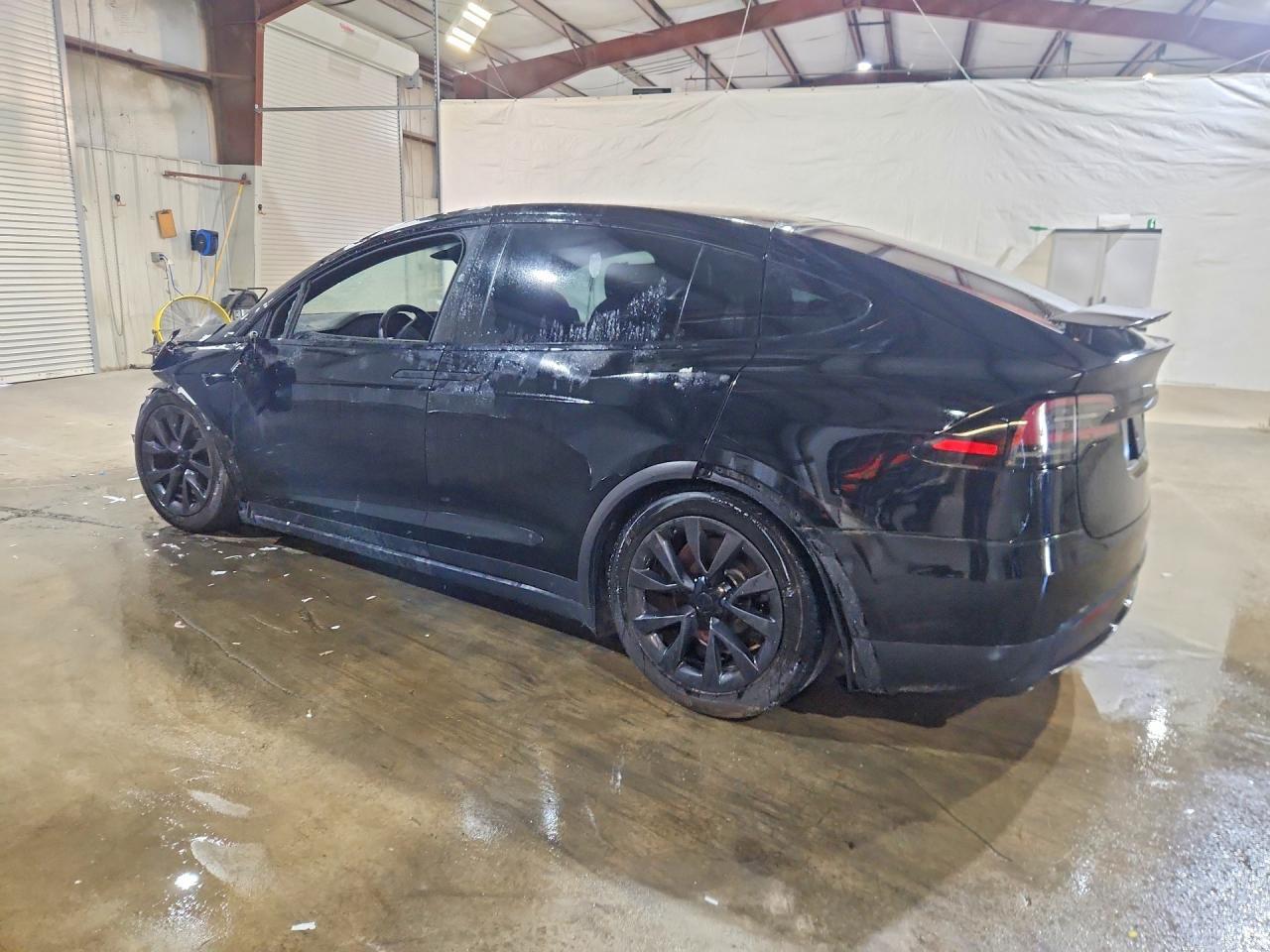 2024 Tesla Model X - Фото 2