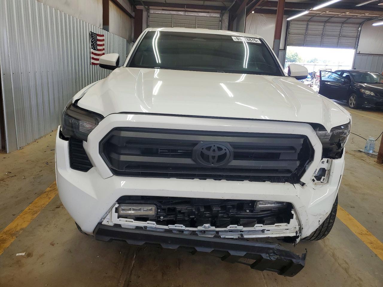 2024 Toyota Tacoma - Image 5