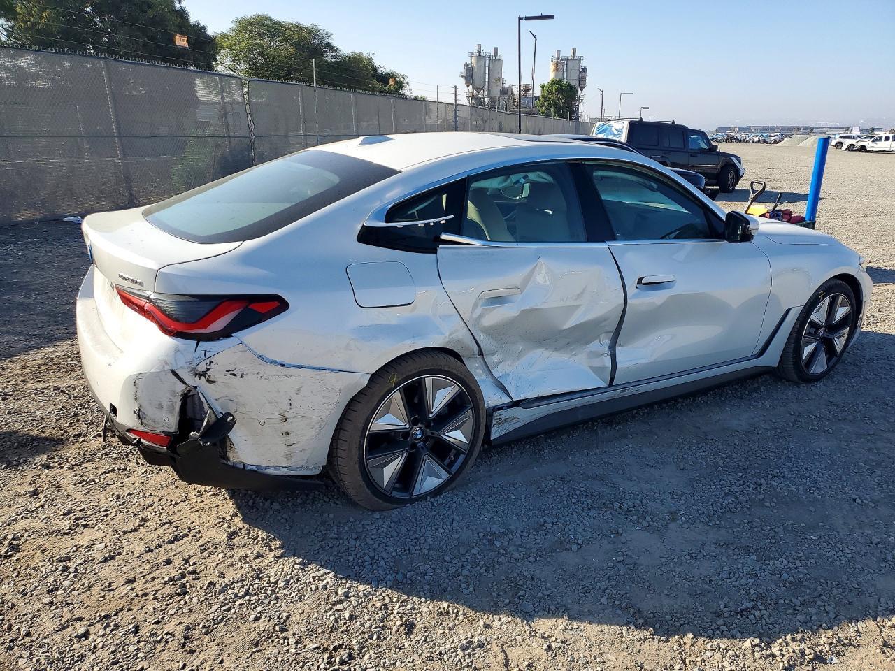 2025 BMW I4 Edrive 40 - Фото 3