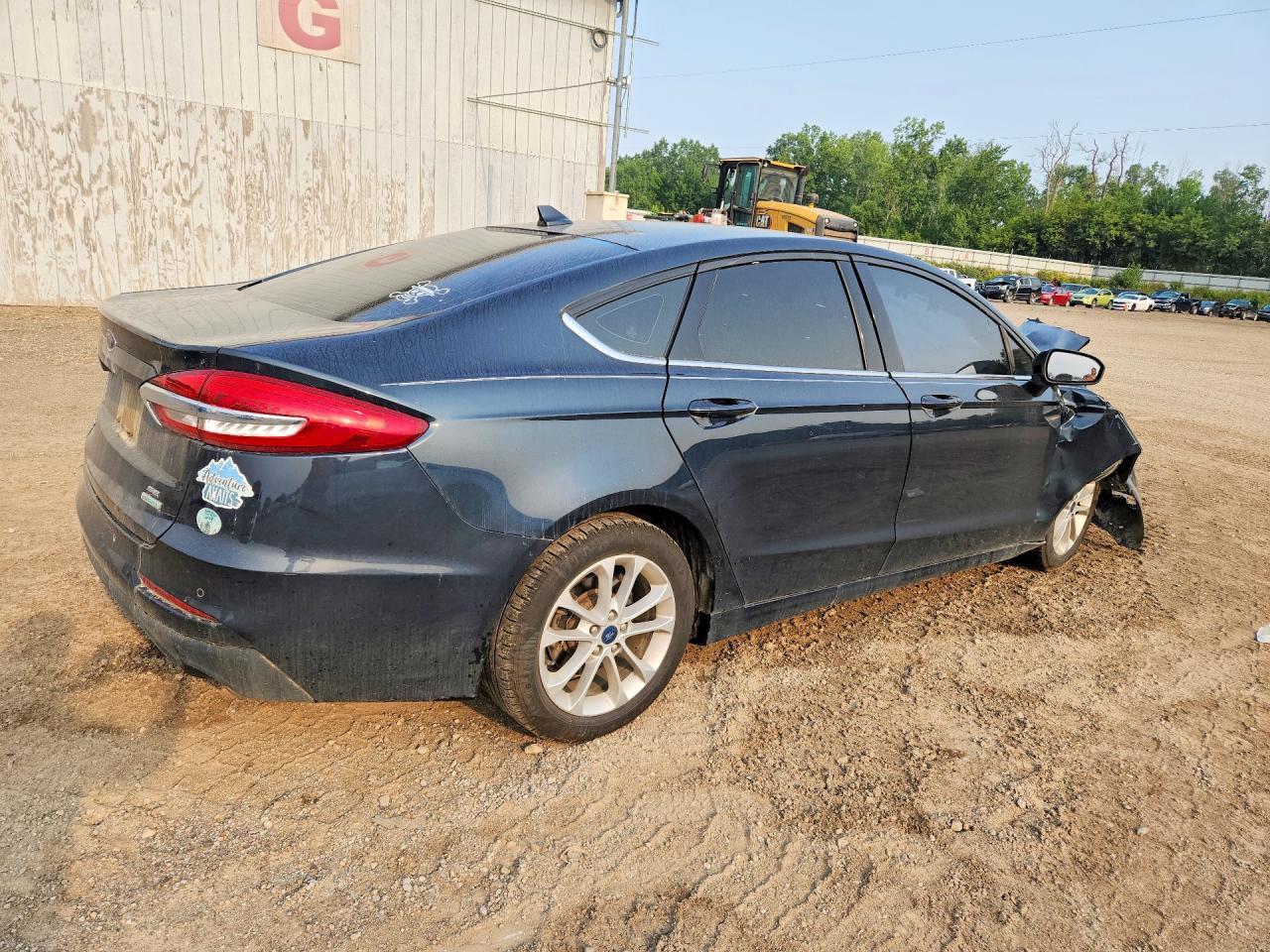 2020 Ford Fusion Se - Фото 3