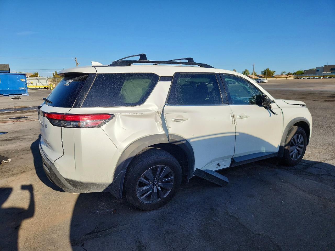 2025 Nissan Pathfinder Sv - Image 3