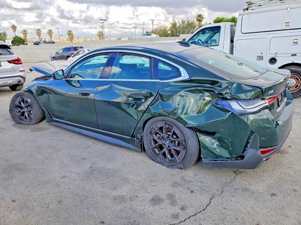 2024 BMW I4 Edrive 40 - Фото 2
