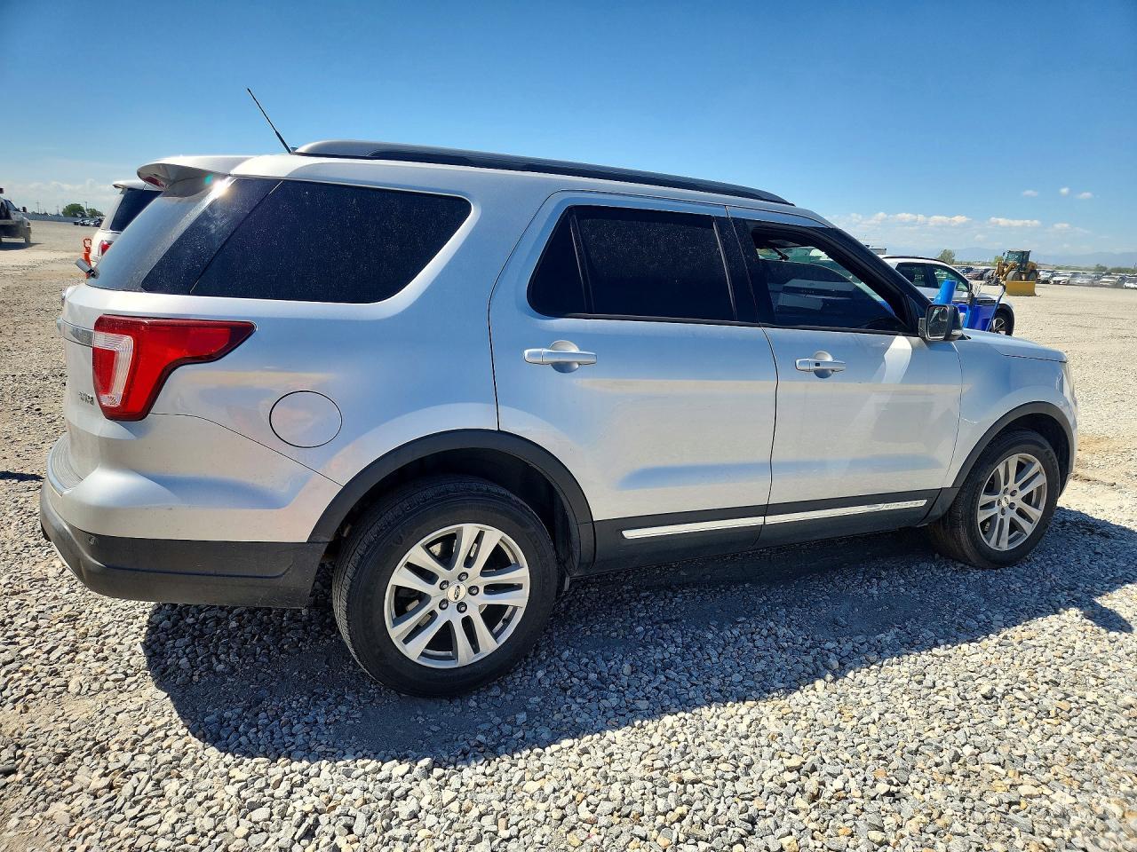 2018 Ford Explorer Xlt - Фото 3