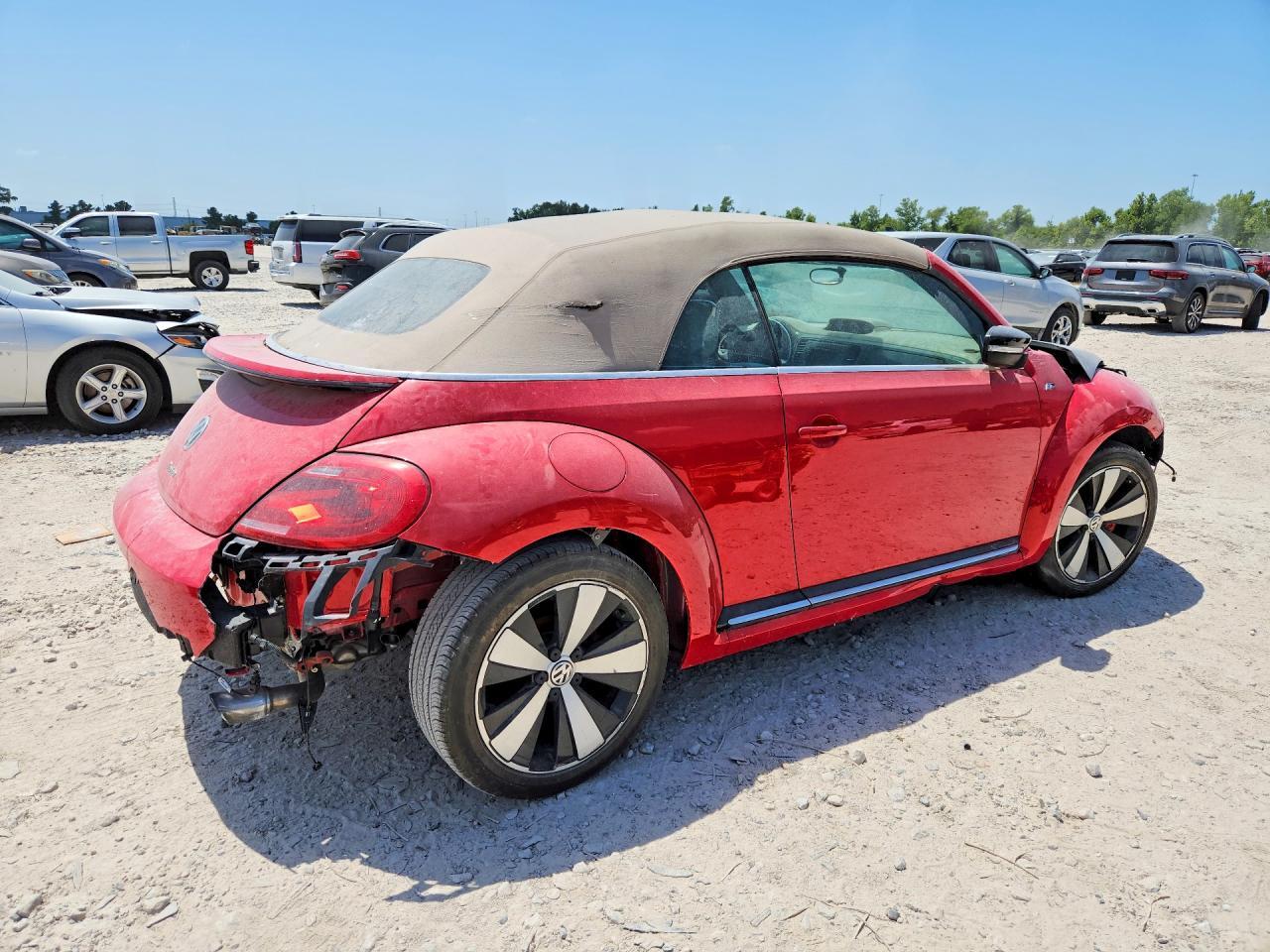 2015 Volkswagen Beetle R-Line - Фото 3