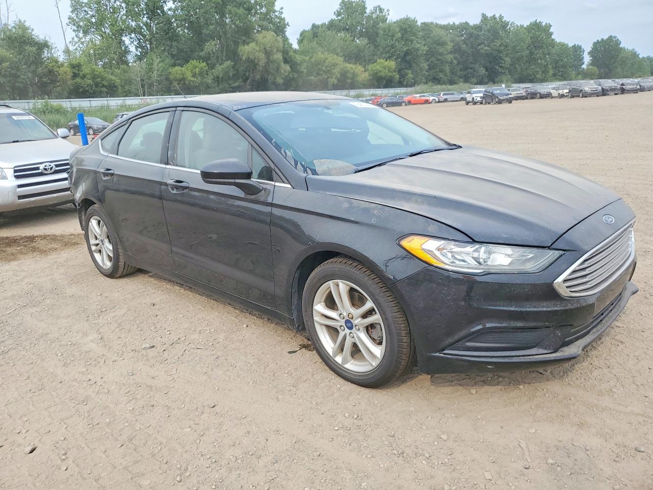 2018 Ford Fusion Se - Фото 4