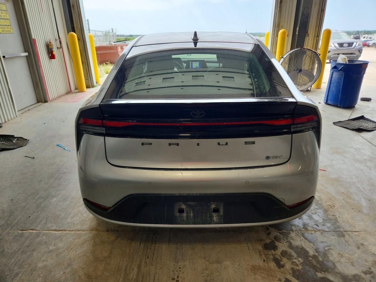 2023 Toyota Prius Le - Image 6
