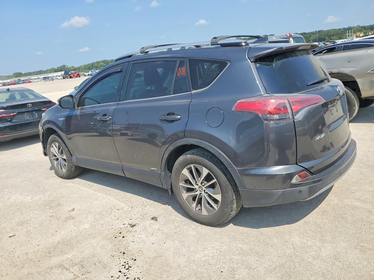 2017 Toyota Rav4 Hybrid Xle - Image 2
