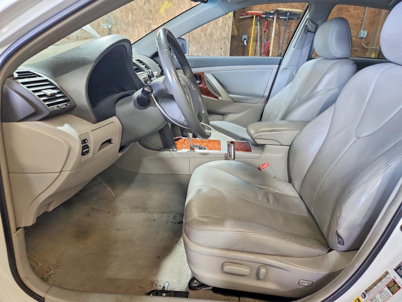 2008 Toyota Camry Xle V6 - Image 7