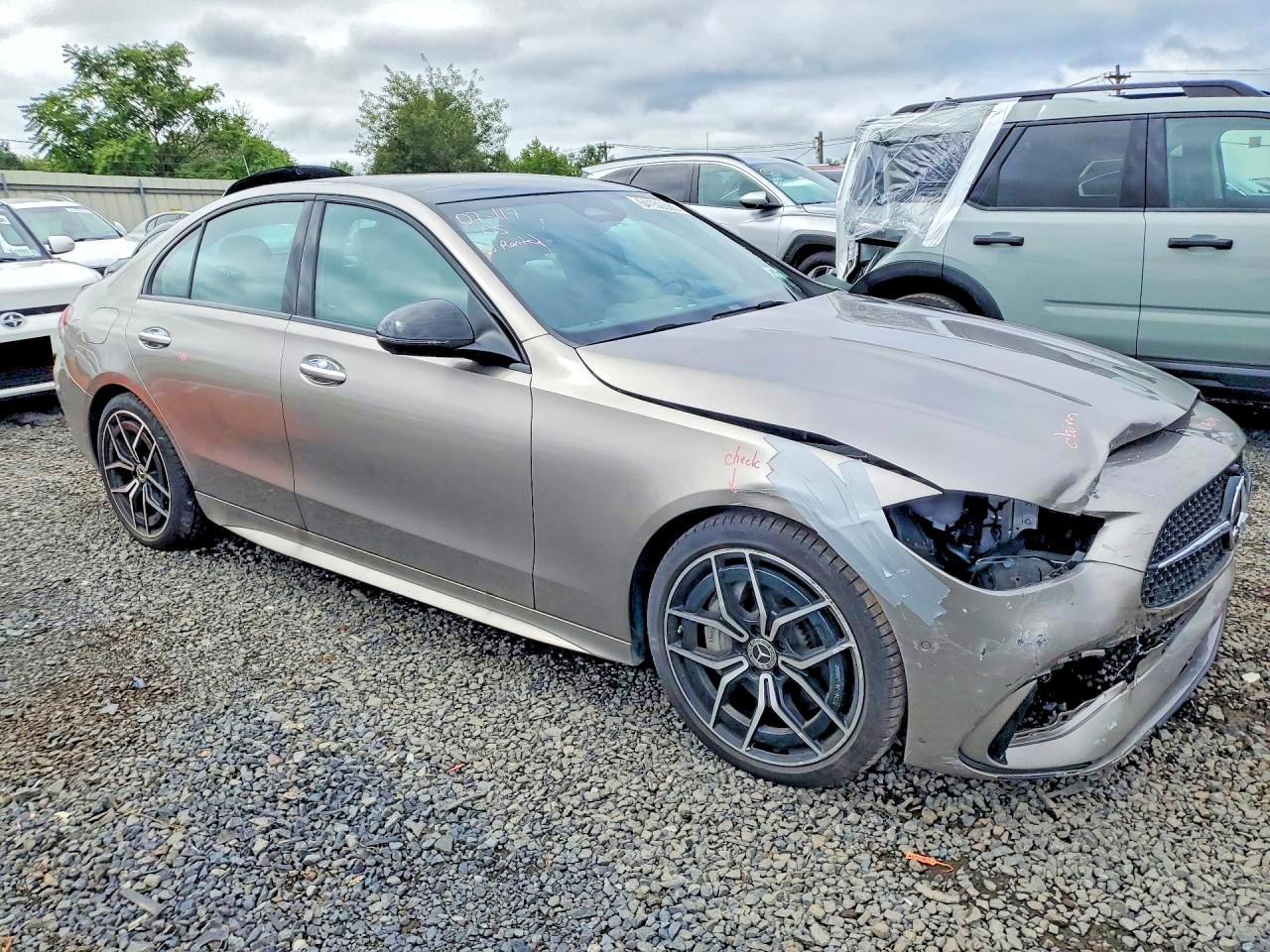 2024 Mercedes-Benz C 300 4Matic - Image 4