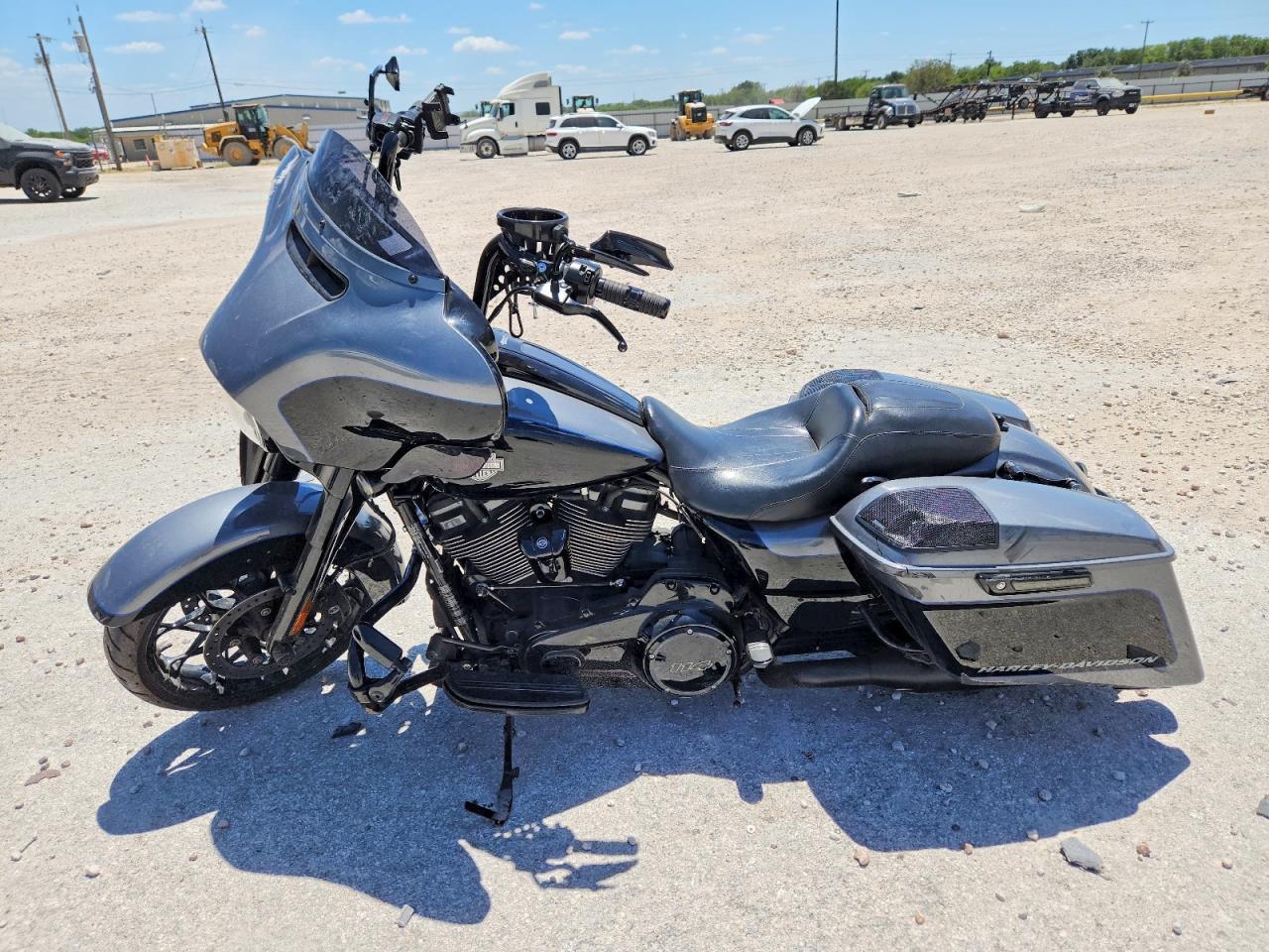 2021 Harley-Davidson Flhxs - Фото 3