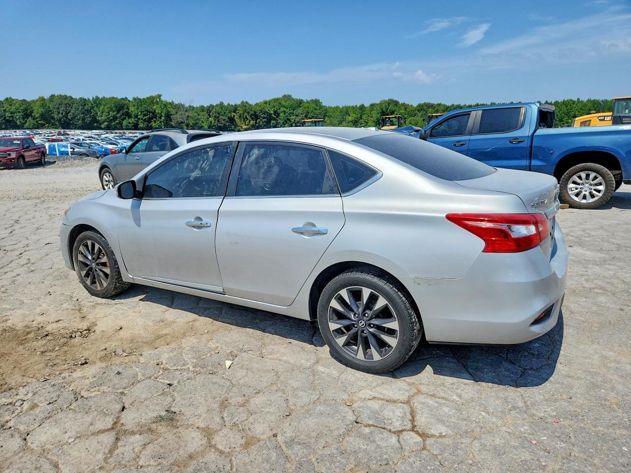 2016 Nissan Sentra Sv - Фото 2