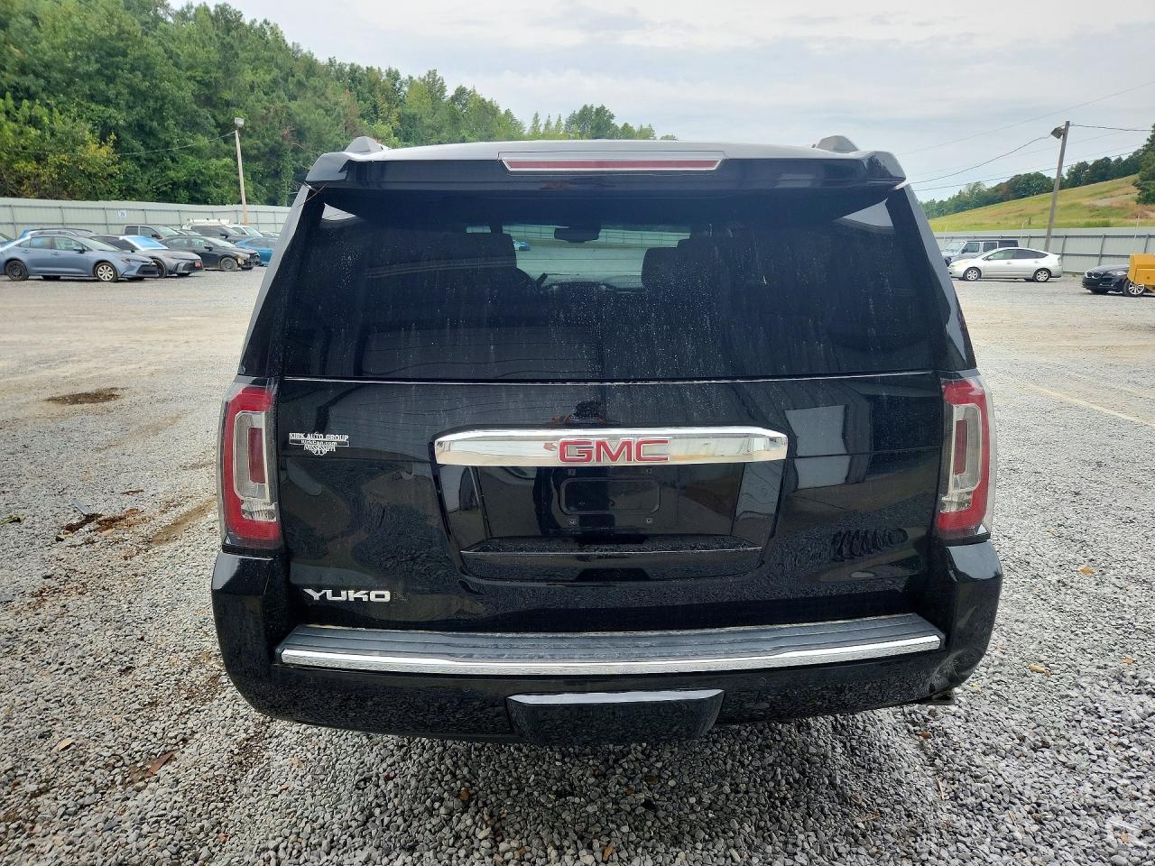 2016 GMC Yukon Denali - Image 6