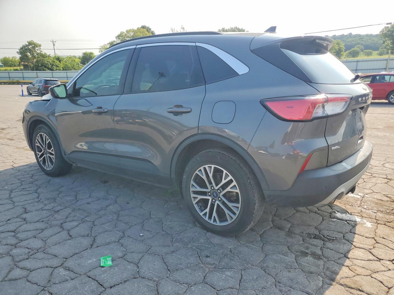 2021 Ford Escape Sel - Фото 2