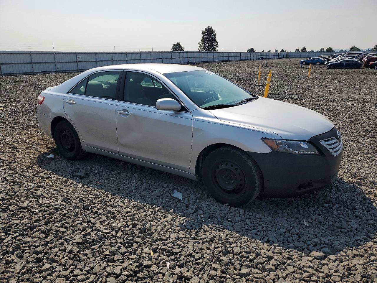 2008 Toyota Camry Le - Фото 4