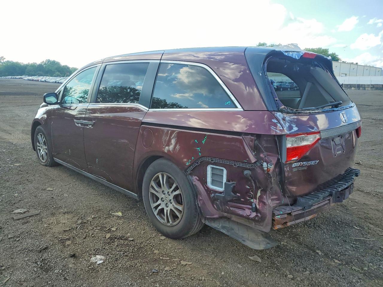 2012 Honda Odyssey Exl - Image 2