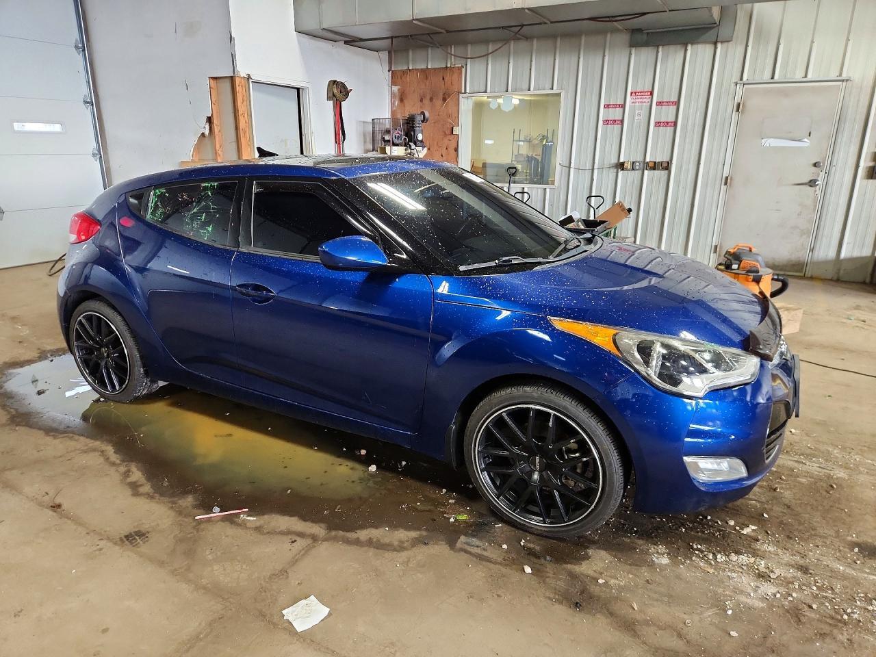 2017 Hyundai Veloster Value Edition - Фото 4
