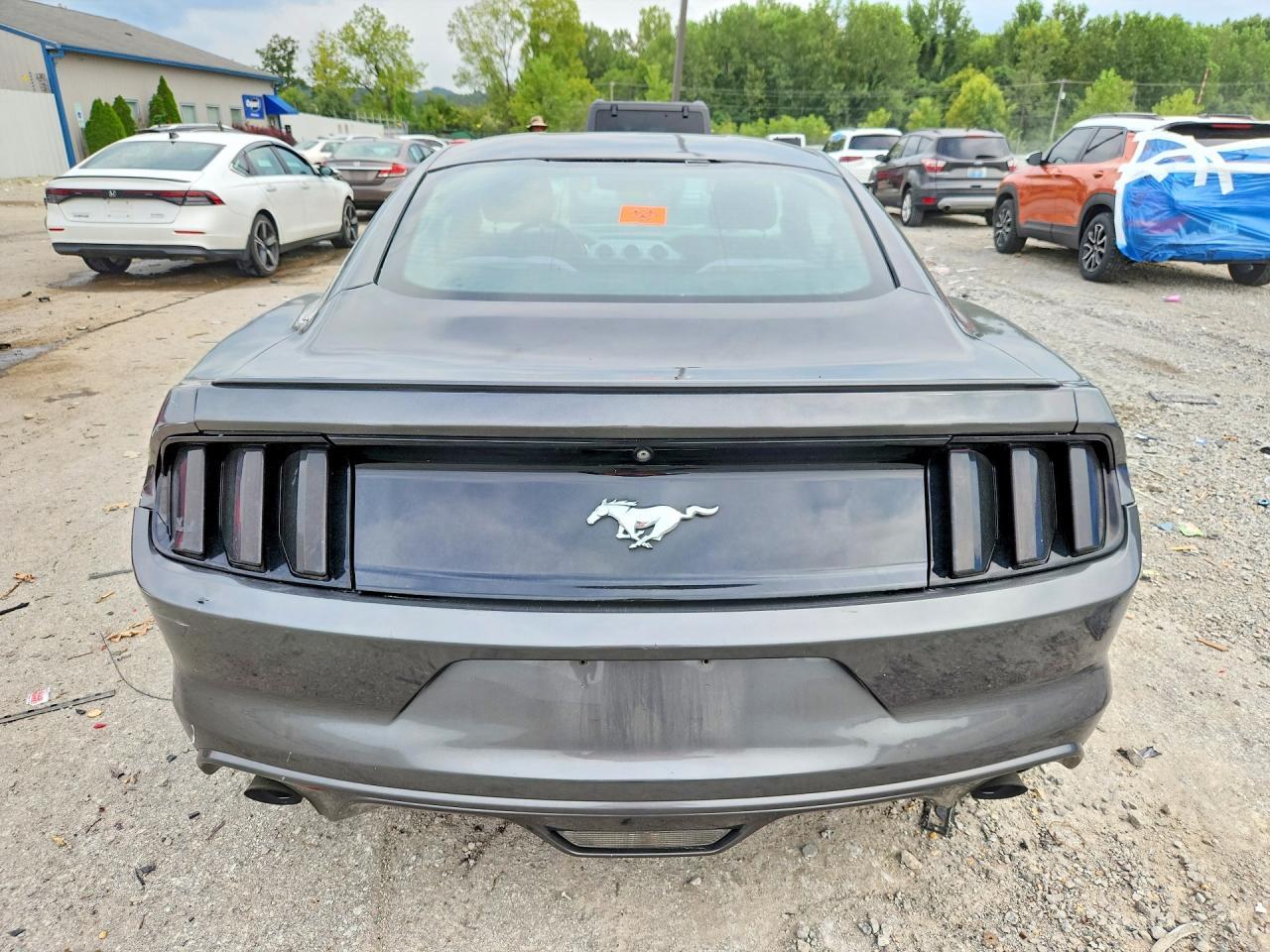 2017 Ford Mustang - Фото 6