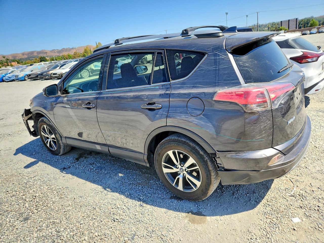 2018 Toyota Rav4 Xle - Фото 2