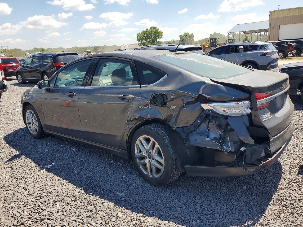 2017 Ford Fusion Se - Фото 2