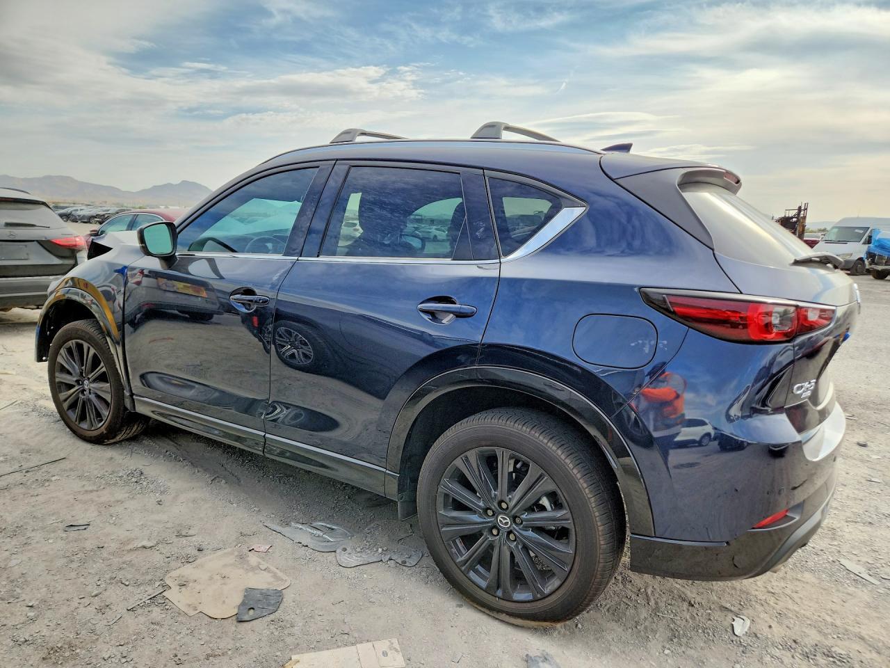 2025 Mazda Cx-5 Premium - Фото 2