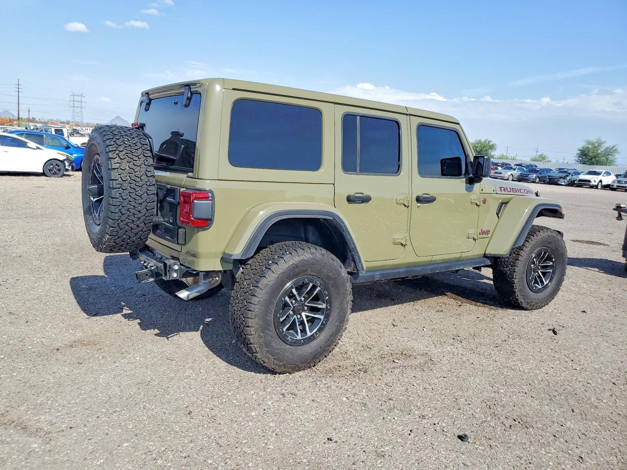 2025 Jeep Wrangler Rubicon - Image 3