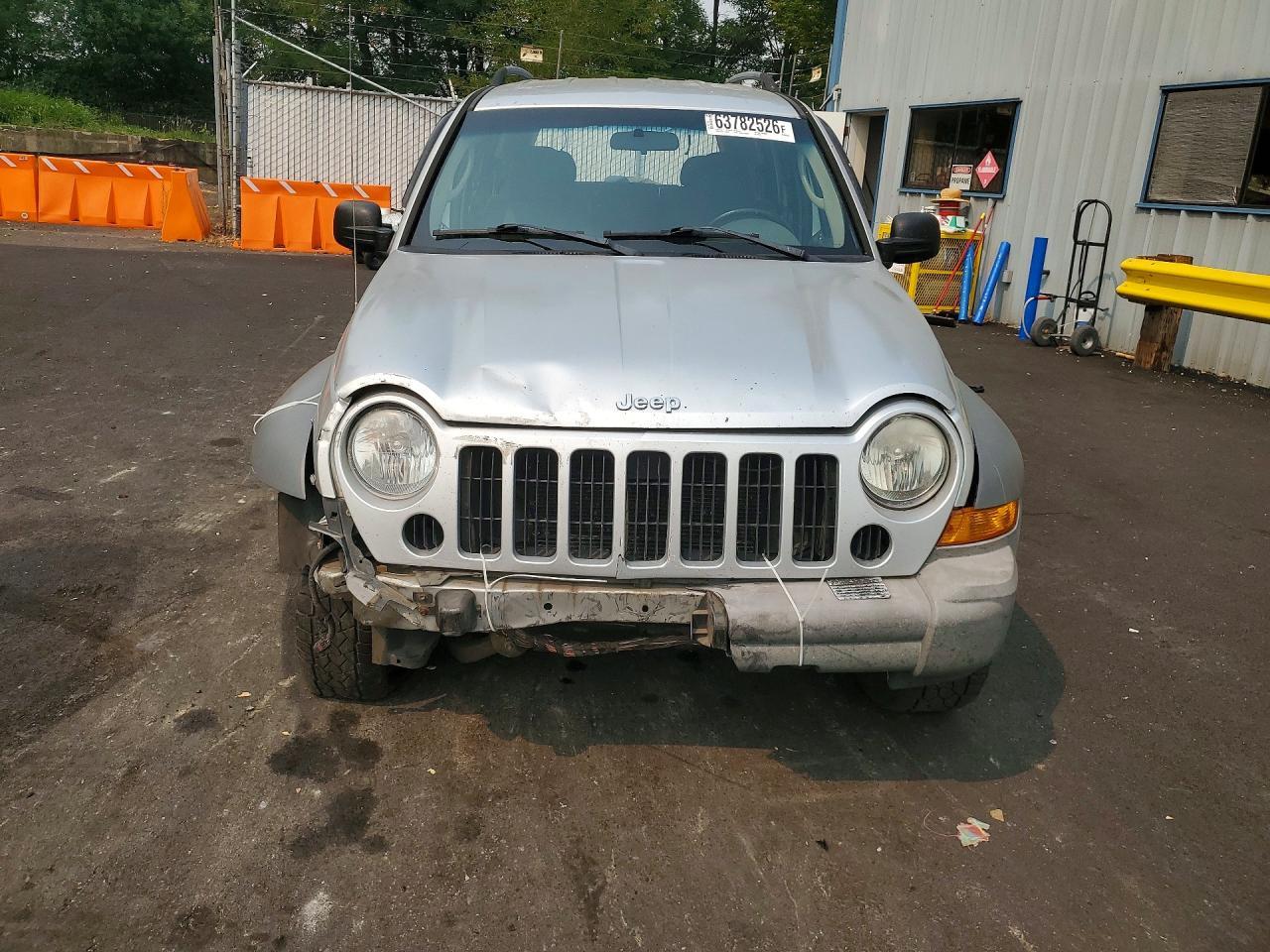 2005 Jeep Liberty Sport - Фото 5